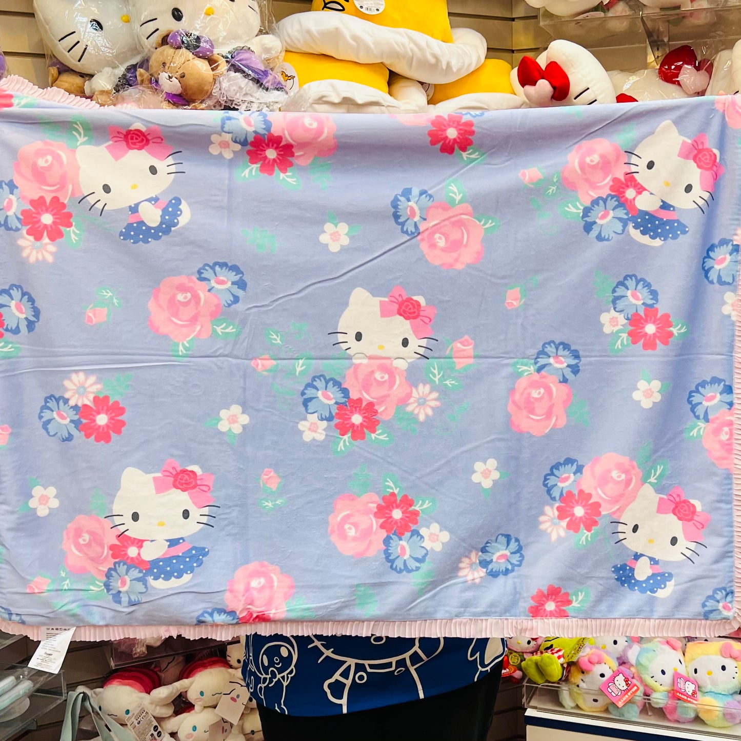 Hello Kitty ROSES Blanket